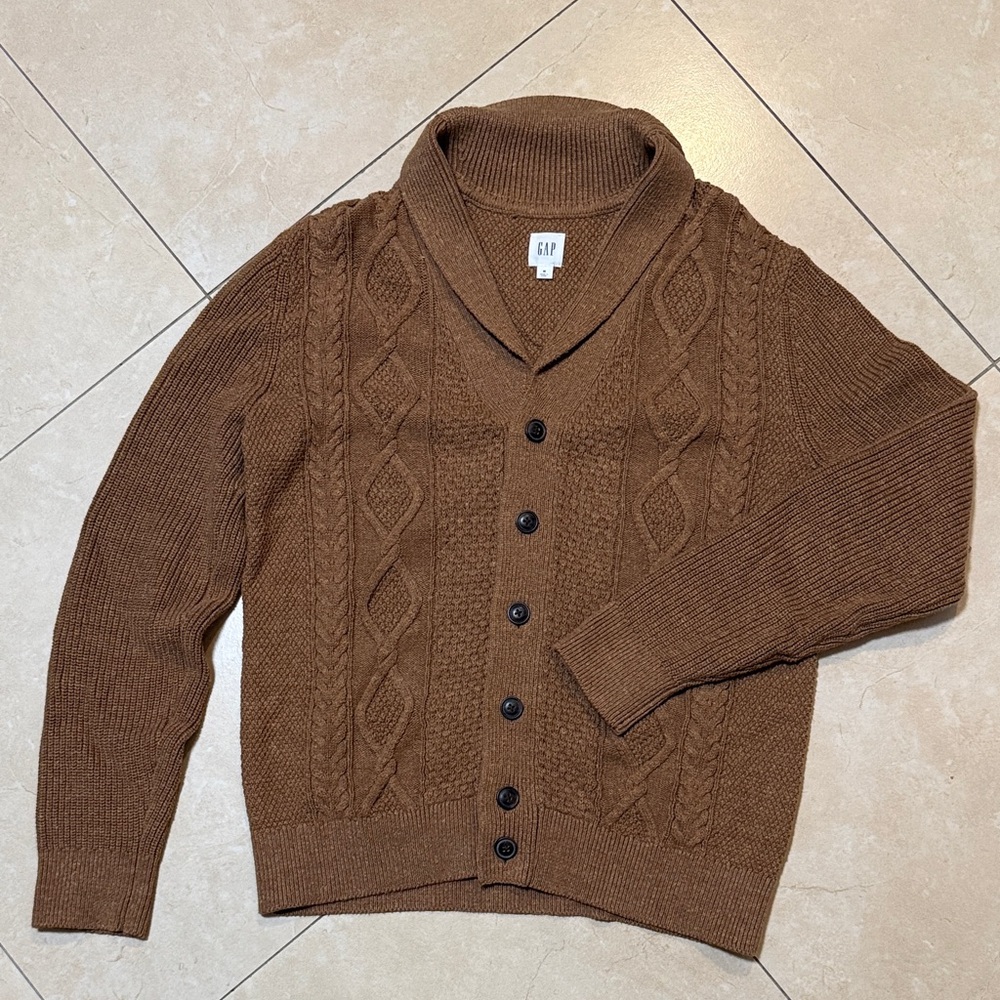 GAP Men's Tan Cable Knit Cardigan